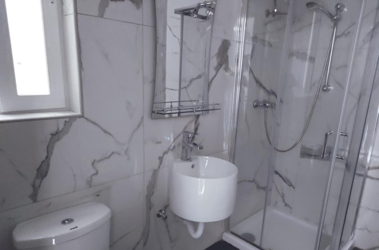 Privilege Apartment *