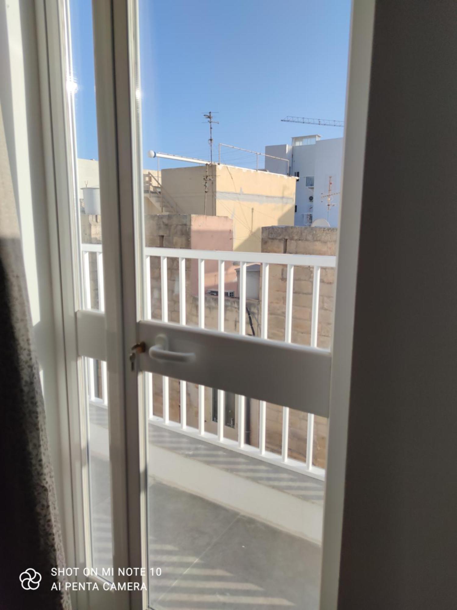Privilege Apartment *